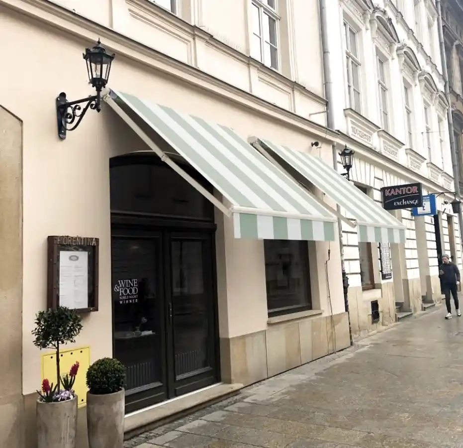 Markizy balkonowe – połączenie funkcji praktycznej z dekoracyjną