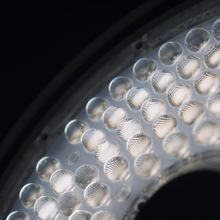 Certyfikacja i normy w oświetleniu: przewodnik ekspercki Awex dla inwestorów i generalnych wykonawców