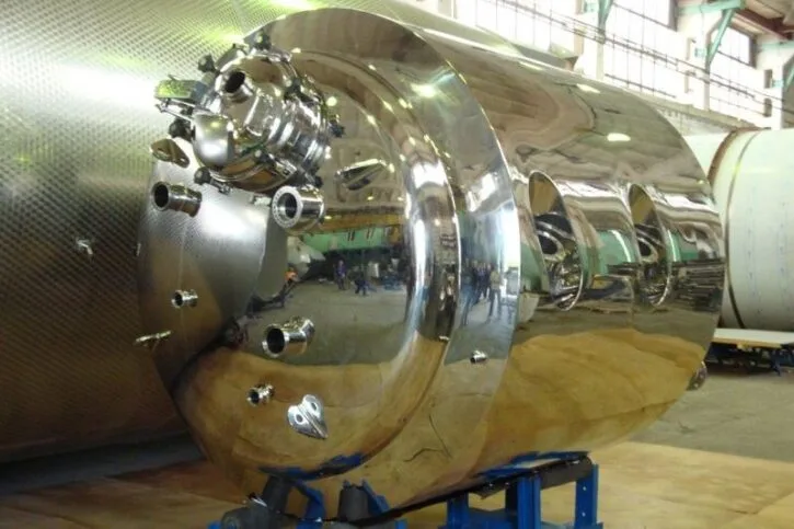 Instalacje technologiczne w budownictwie przemysłowym – trwałość, bezpieczeństwo i zgodność z normami
