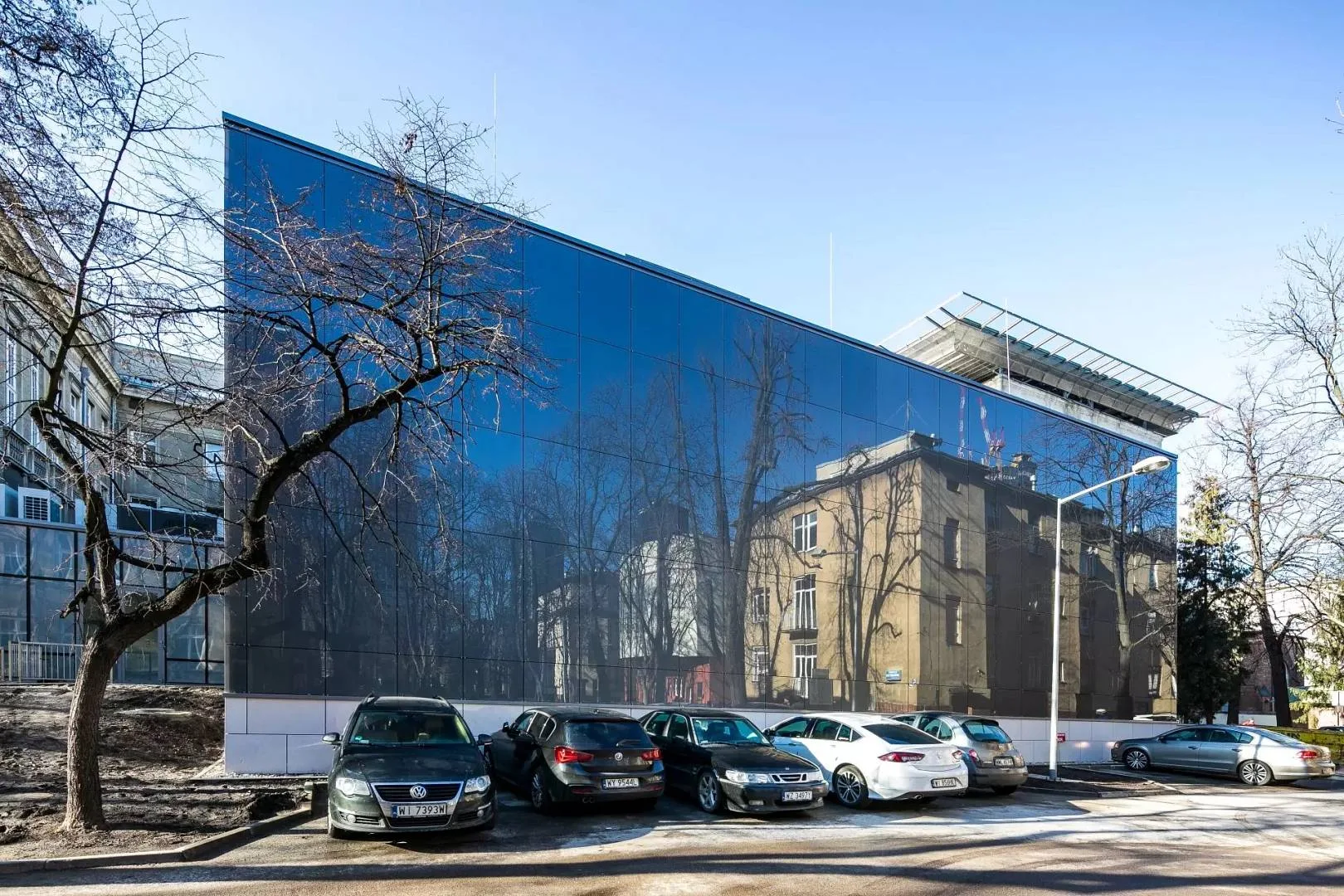 Fasady szklane wentylowane – nowoczesne elewacje, które łączą prestiż z technologią
